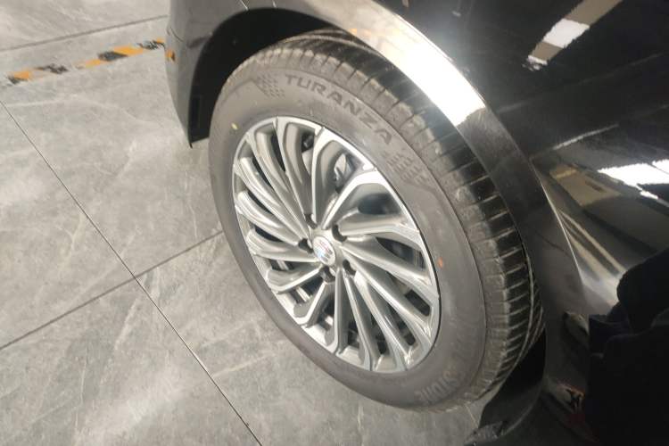 Used Buick LaCrosse 2024 28T Luxury Edition
