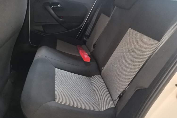 Used Volkswagen Polo 2016 1.4L Manual Fashion Model
