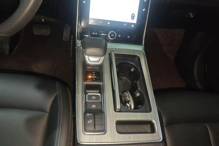 Used Roewe RX5 2022 330TGI Automatic National Style Edition
