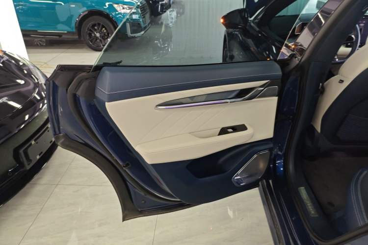 Used Zeekr 001 2023 WE Edition 100 kWh
