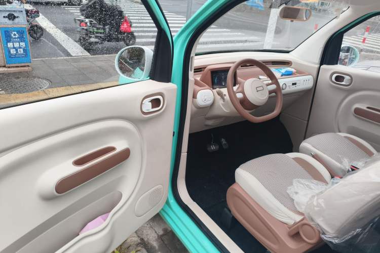 Used Bestune Pony 2026 222km Colorful Horse