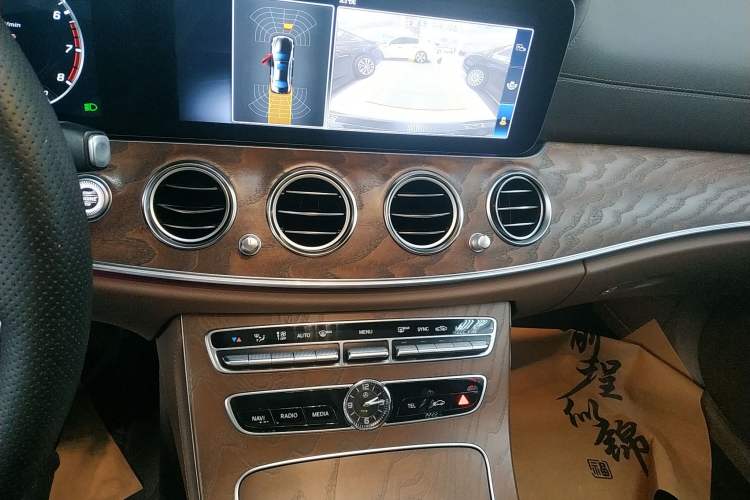 Used Mercedes-Benz E-Class 2016 E 200 L
