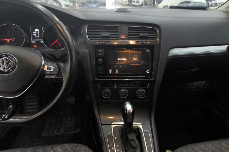 Used Volkswagen Golf 2019 280TSI DSG Comfort Version China VI Standard
