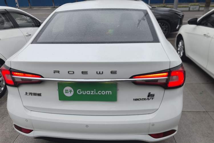 Used Roewe i5 2020 1.5L Automatic 4G Connect Luxury Flagship Edition
