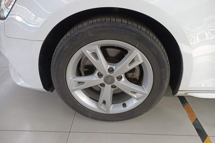 Used Audi A4L 2018 30th Anniversary Edition 30 TFSI Ambition Model