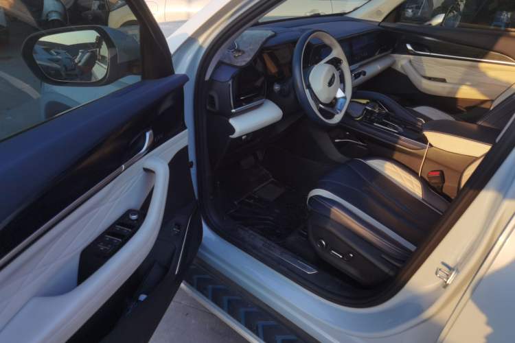 Used Geely Auto Monjaro L 2022 1.5T Leishen Hi·F Plug-in Hybrid Super Xun
