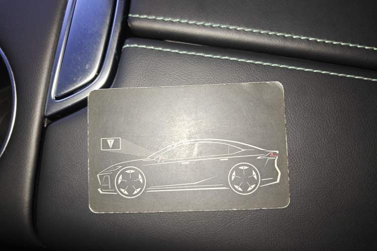 Used  SL03 2023 200Max Range-Extended Version
