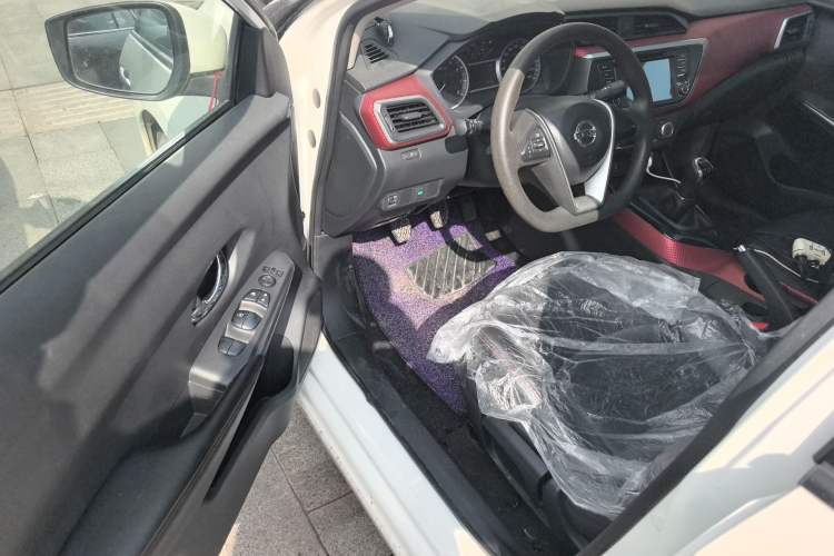 Used Nissan Lannia 2016 1.6L Manual Cool Edition