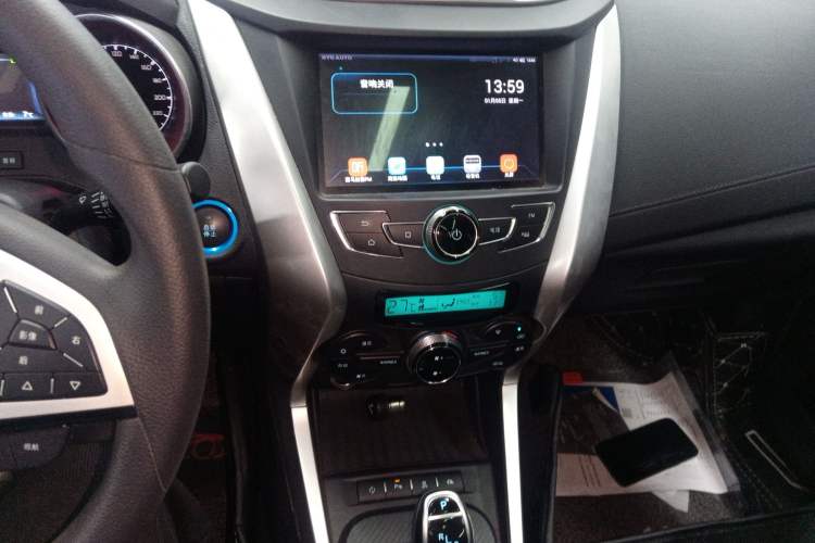 Used BYD Yuan New Energy 2018 EV360 Smart Connected Cool Model
