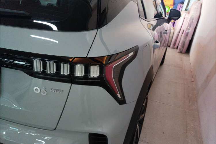 Used Lynk & Co 06 EM-P 2022 PHEV 84 km Range Pro Version
