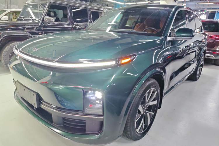 Used Li Auto L8 2023 Pro Model
