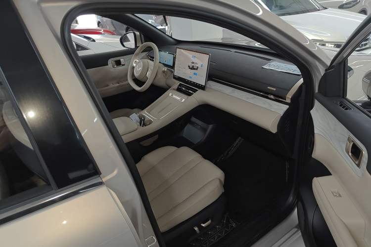 Used Wuling Xingguang S 2024 510 km Flagship Version
