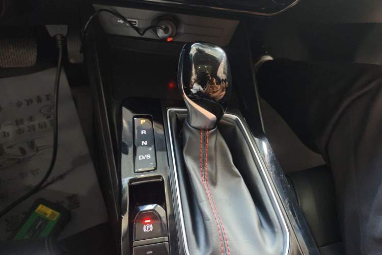 Used MG 5 2021 Revised Version 180 DVVT CVT Youth Luxury Edition
