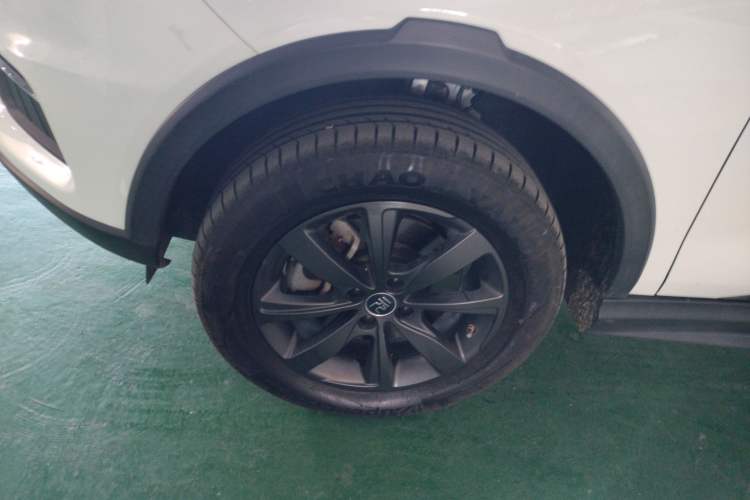 Used BYD Yuan New Energy 2019 EV535 Smart Connect Trendsetting Model
