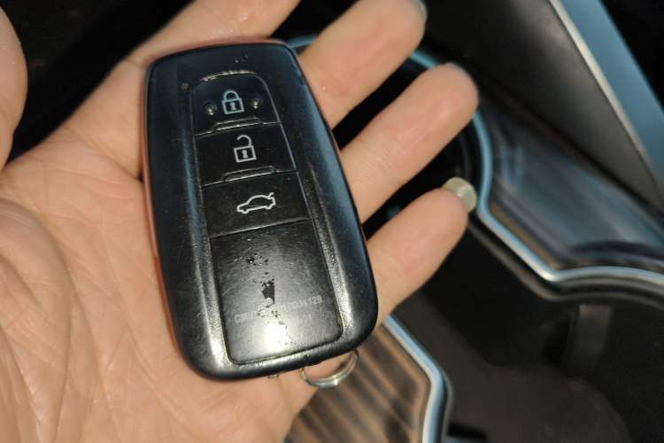 Used Toyota Camry 2018 2.5G Luxury Edition
