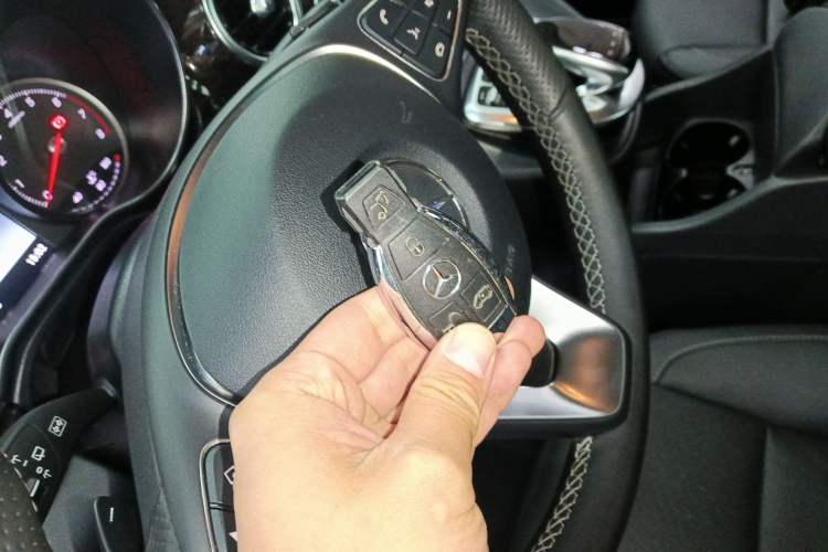 Used Mercedes-Benz V-Class 2018 V 260 L Prestige Extended Version China VI
