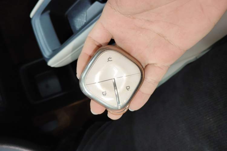 Used Wuling Bingo PLUS 2024 510 km Flagship Edition Four-Seater Version