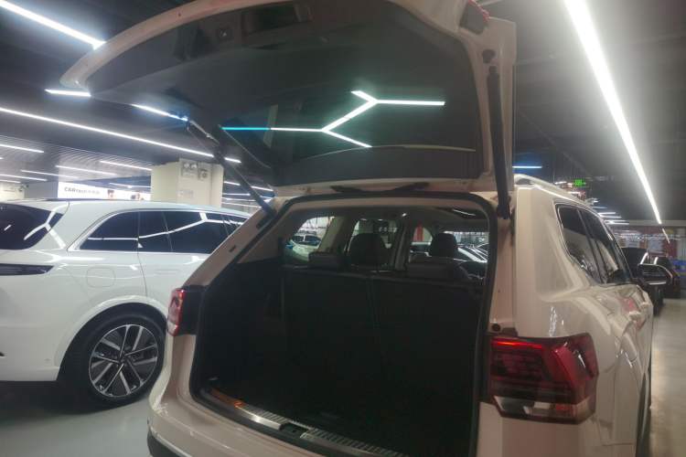 Used Volkswagen Teramont 2020 Revised Version 330TSI Two-Wheel Drive Luxury Edition
