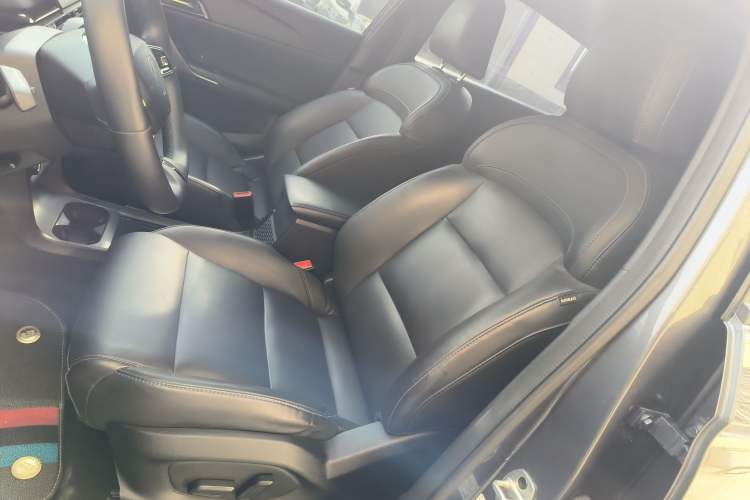 Used MG 4 EV 2022 425 km Luxury Edition