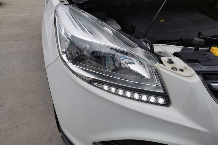 Used Ford Kuga 2015 1.5L GTDi Two-Wheel-Drive Comfort Model
