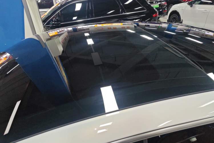 Used ORA Lightning Cat 2022 555 km Luxury Edition