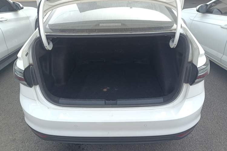 Used Volkswagen Lavida 2023 New Rui 1.5L Automatic New Yi Edition
