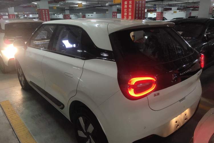 Used Dongfeng NAMMI 01 2024 New Edition 330 Air
