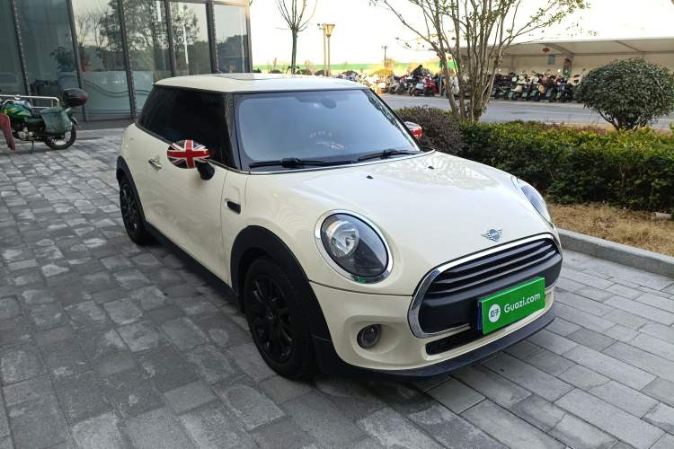 Used  MINI 2019 1.5T ONE PLUS
