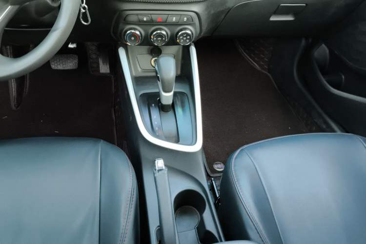 Used Chevrolet Cavalier 2020 325T Automatic Enjoyment Edition
