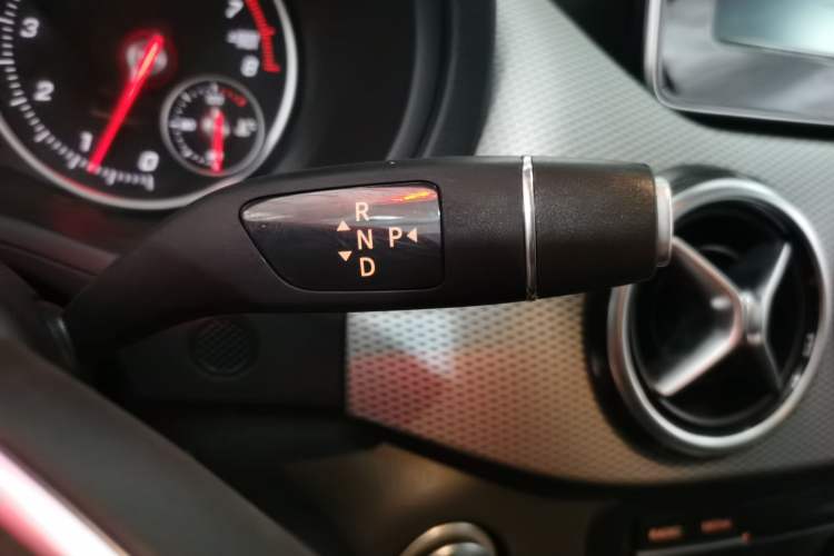 Used Mercedes-Benz B-Class 2015 B 200 Sport Edition
