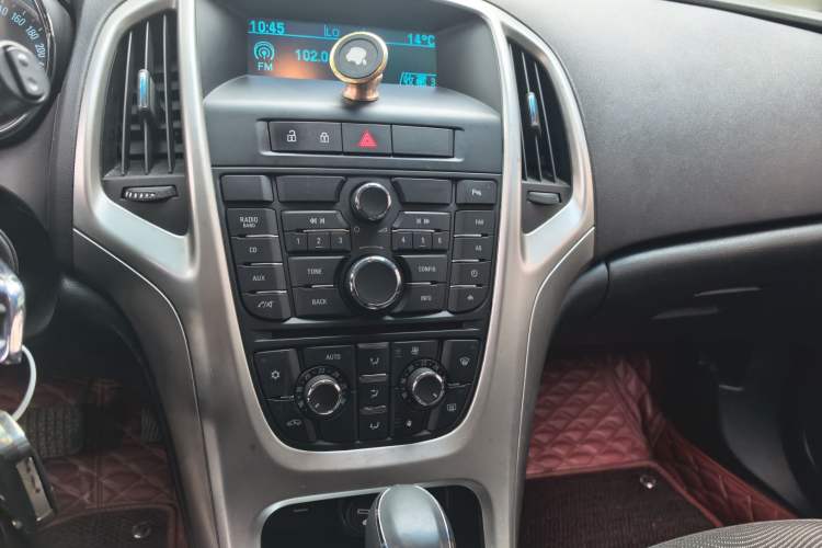 Used Buick GT 2014 XT 1.6L Automatic Fashion Edition
