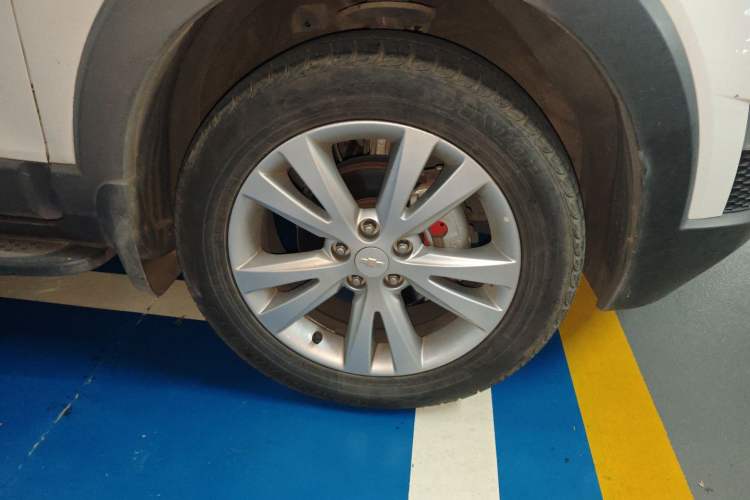 Used Chevrolet Captiva 2014 2.4L 4x4 Flagship Edition 7 Seats
