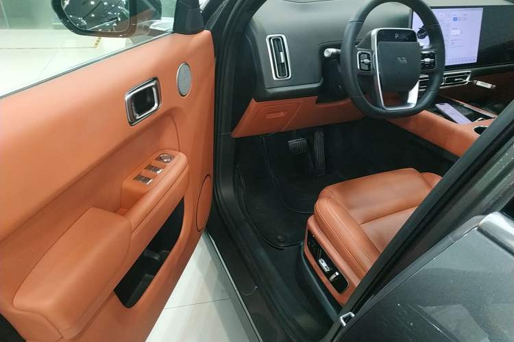 Used Li Auto L7 2023 Pro Model
