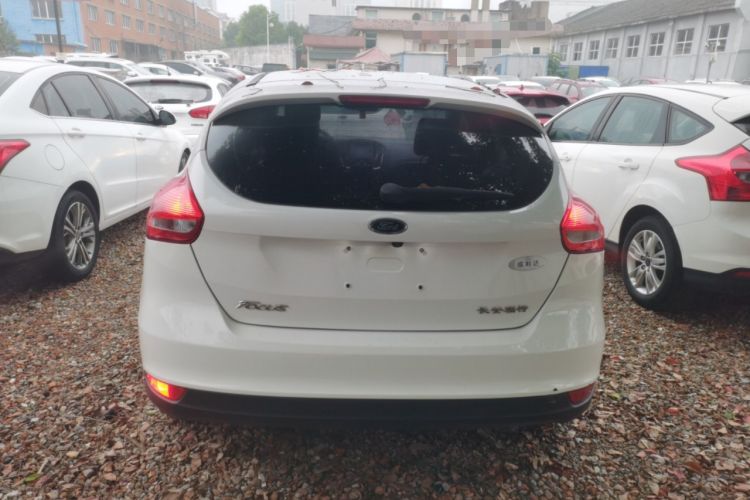 Used Ford Focus 2017 Hatchback 1.6L Manual Comfort Plus SmartDrive Edition
