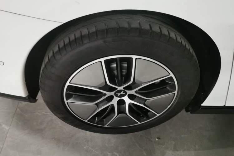 Used XPeng P7 2023 P7i 702 Pro