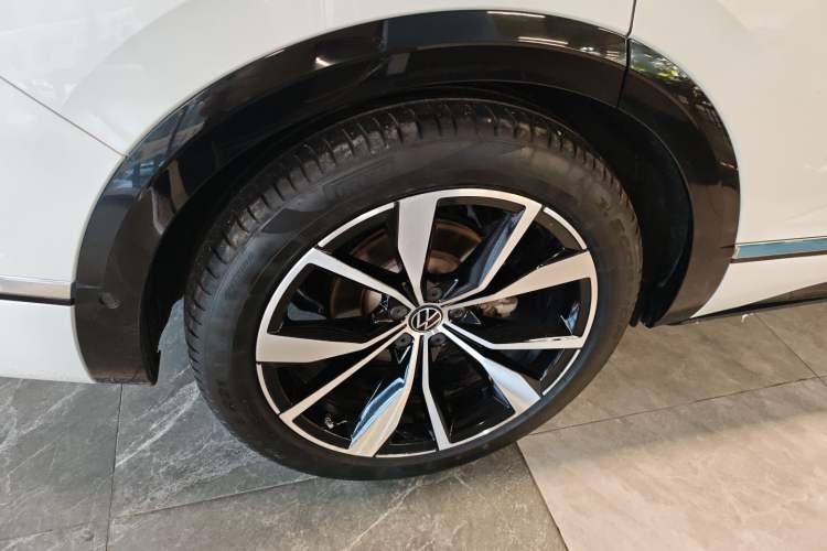 Used Volkswagen Talagon 2021 380TSI Four-Wheel Drive R-Line Touareg Edition