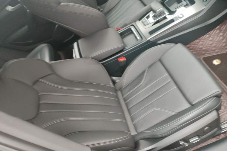 Used Audi Q5L 2024 40 TFSI Luxury Dynamic Edition
