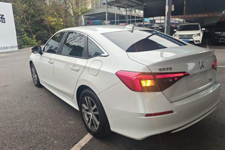 Used Honda Civic 2023 240TURBO CVT Dynamic Edition
