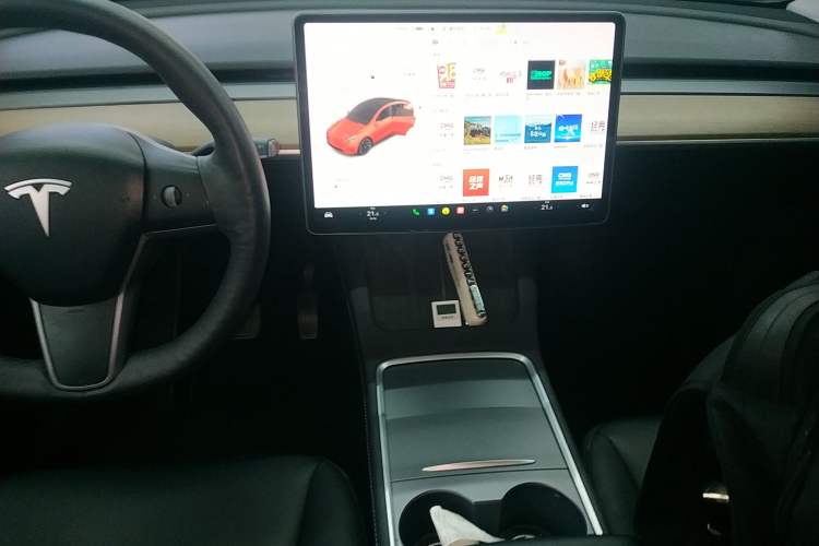 Used Tesla Model Y 2021 Long-Range All-Wheel-Drive Version