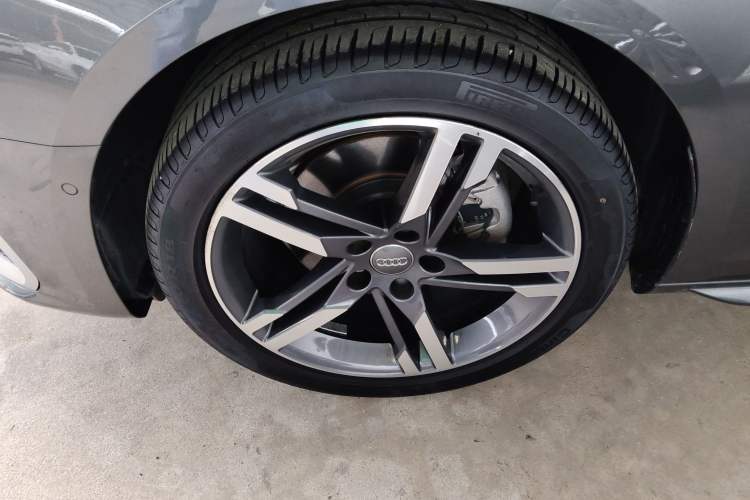 Used Audi A4L 2020 40 TFSI Luxury Dynamic Model
