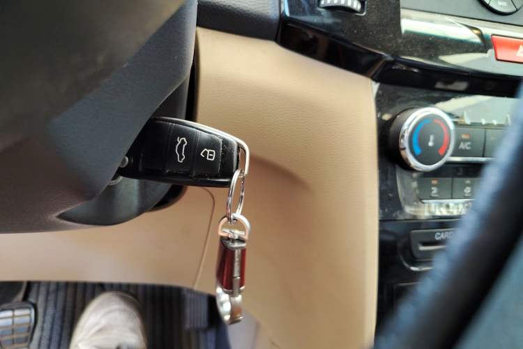 Used Chery E3 2015 1.5L Manual Fashion Model
