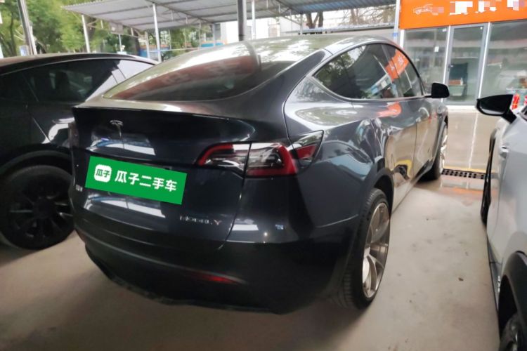 Used Tesla Model Y 2024 Long-Range All-Wheel-Drive Version
