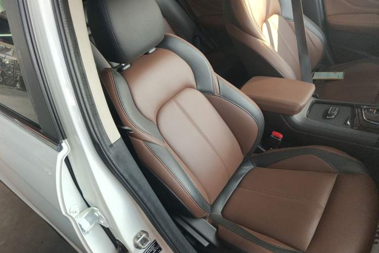 Used Dongfeng Aeolus AX7 2018 1.6T Automatic Luxury Special Edition
