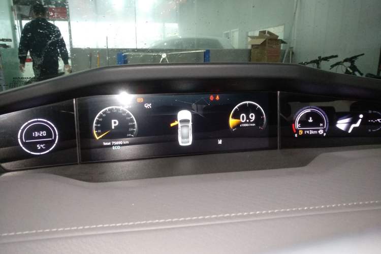 Used Changan UNI-V 2022 1.5T Prestige Version