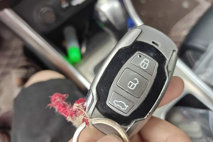 Used BYD Song 2018 1.5TID Automatic Smart Connect Prestige Model
