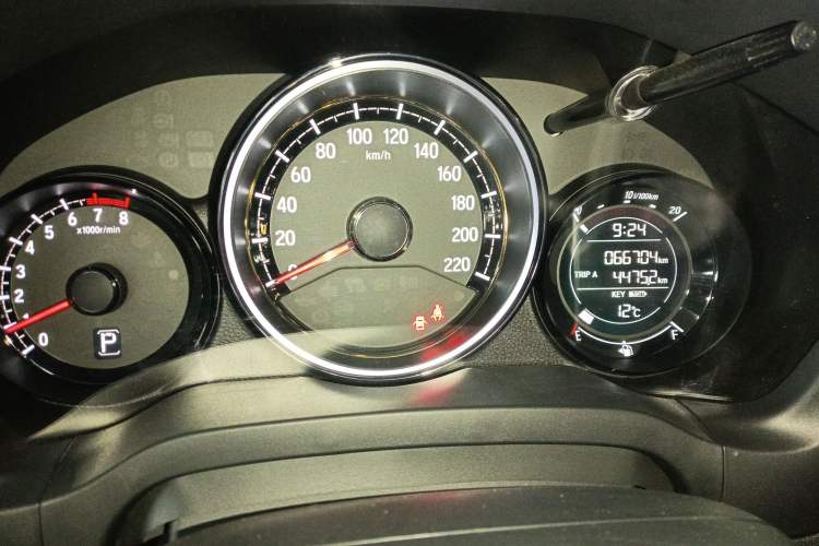 Used Honda XR-V 2017 1.8L EXi CVT Comfort Version
