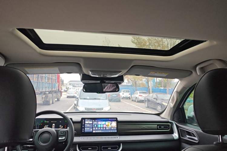 Used Great Wall Poer 2024 2.4T Passenger Version Automatic Diesel 4x4 Comfort Trim
