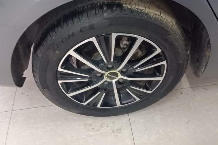 Used Roewe i5 2021 1.5L CVT Platinum Edition
