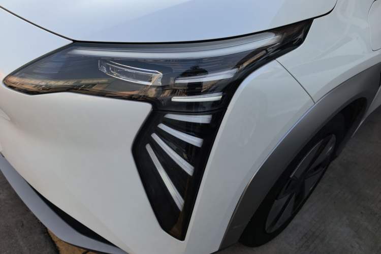 Used AION Y 2023 Younger