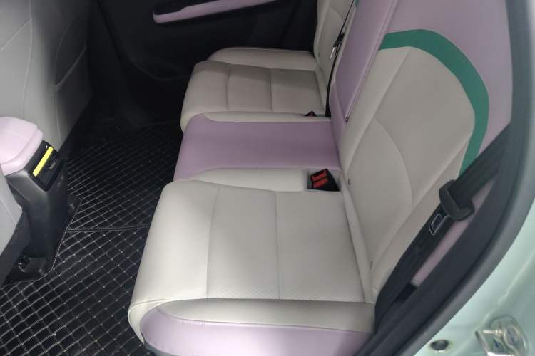 Used AION Y 2022 70 Tech Edition Lithium Iron Phosphate
